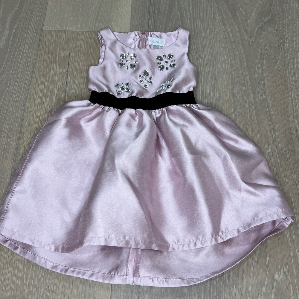 Childrens place. Girls size 4T. Beautiful event dress. EUC